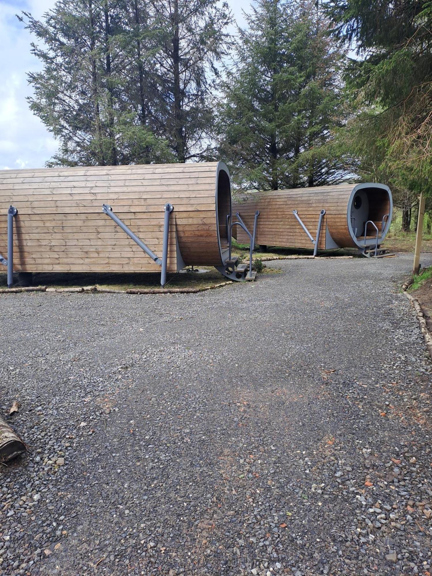 Celtic Minor Pods Villa Ystalyfera Exterior foto